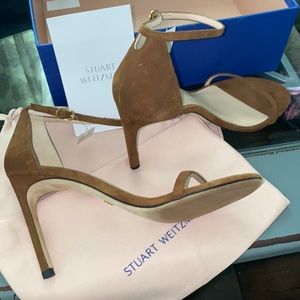 New STUART WEITZMAN Nudistsong Coffee Suede Heels